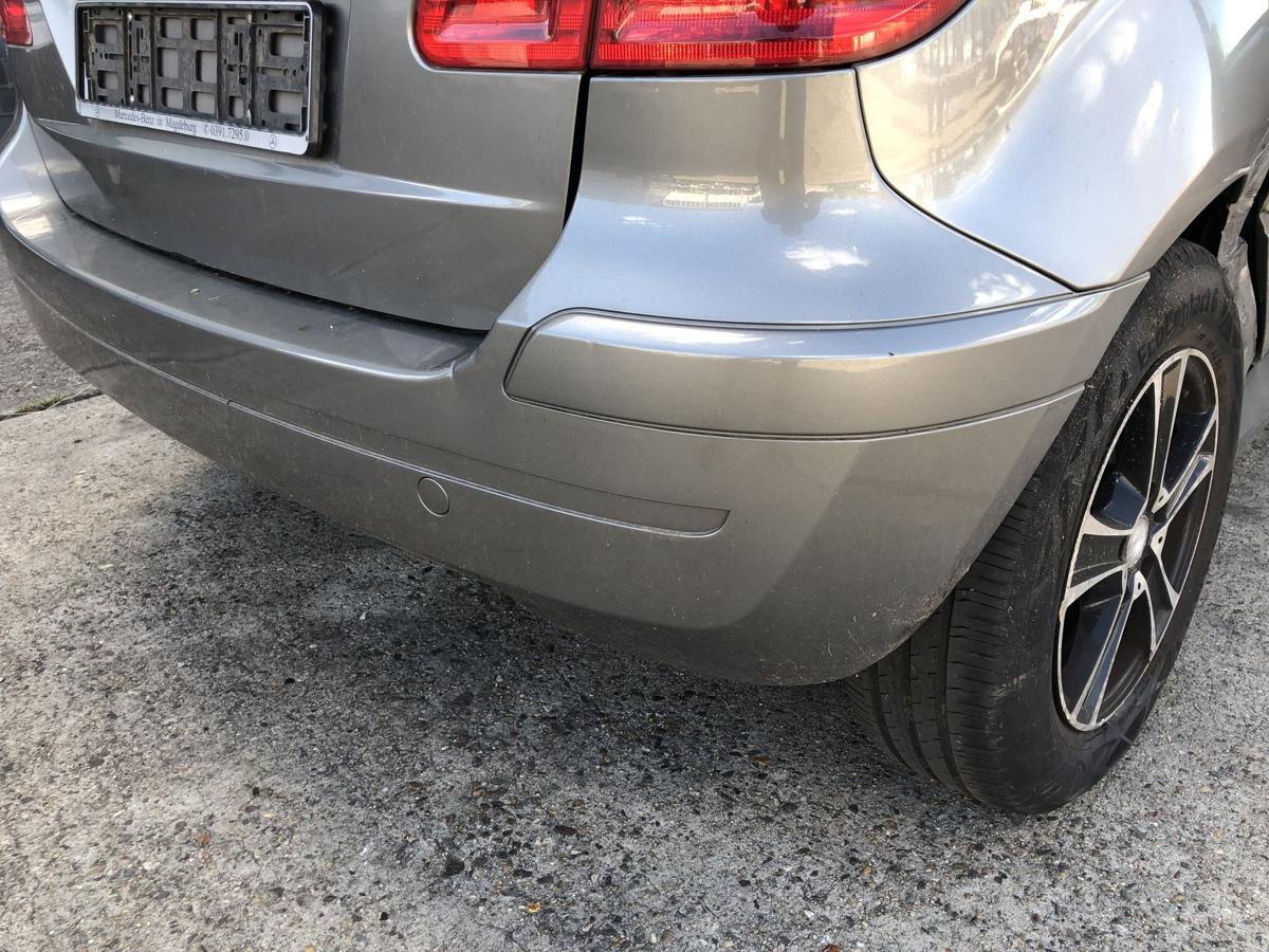 Mercedes B Klasse W245 Sto&szlig;f&auml;nger hinten Hecksch&uuml;rze Hecksto&szlig;stange 748 grau