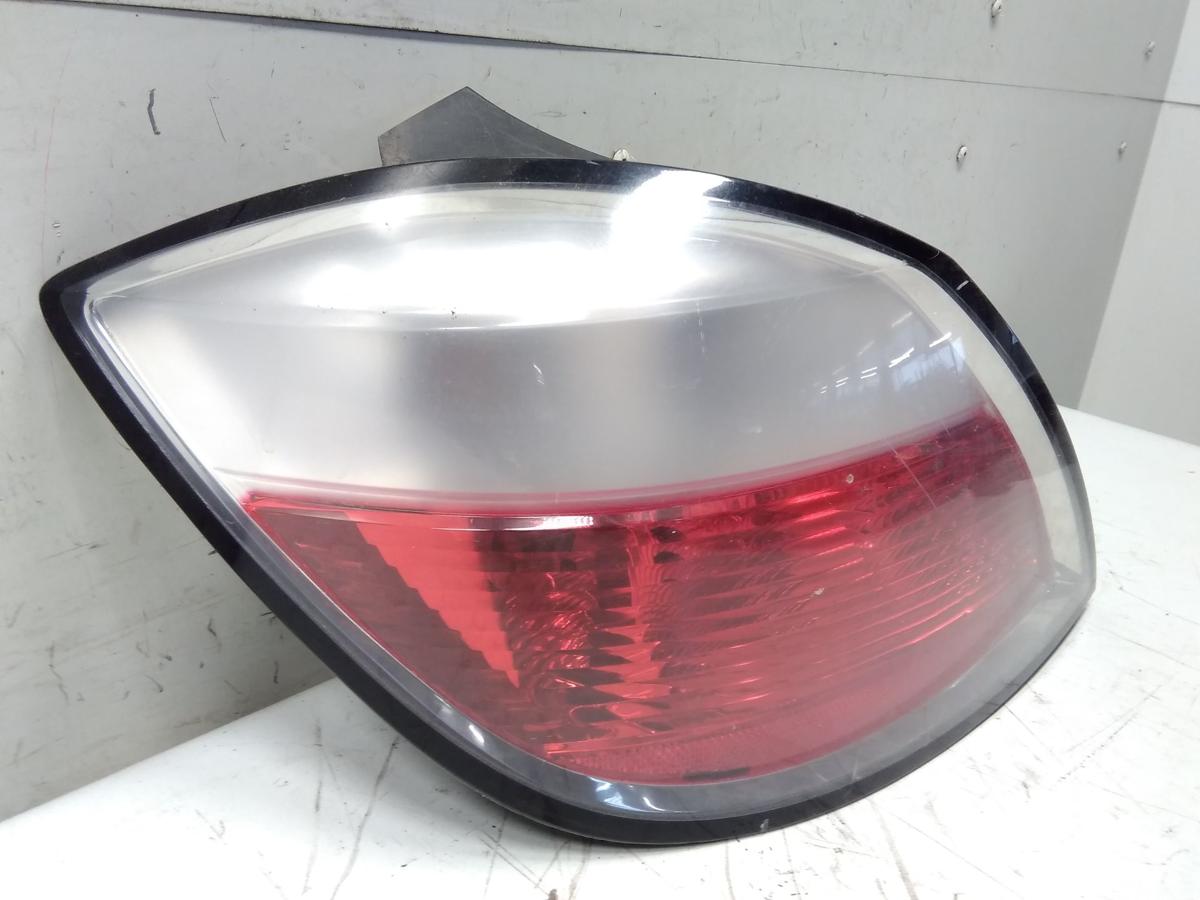 Opel Astra H original R&uuml;ckleuchte Schlussleuchte links 5t&uuml;rig Flie&szlig;heck BJ2005