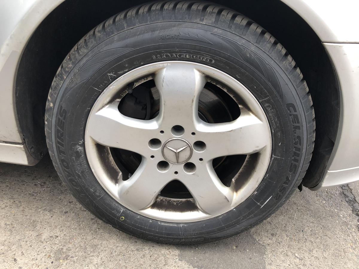 Mercedes E Klasse W211 Komplettradsatz 16 Zoll Alufelgen Reifen neuwertig 225