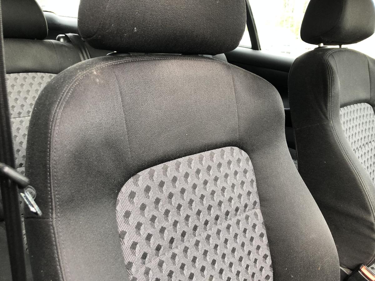 Seat Leon 1M Sitz vorn rechts Beifahrersitz Stoff Autositz Stoffsitz Sportsitz