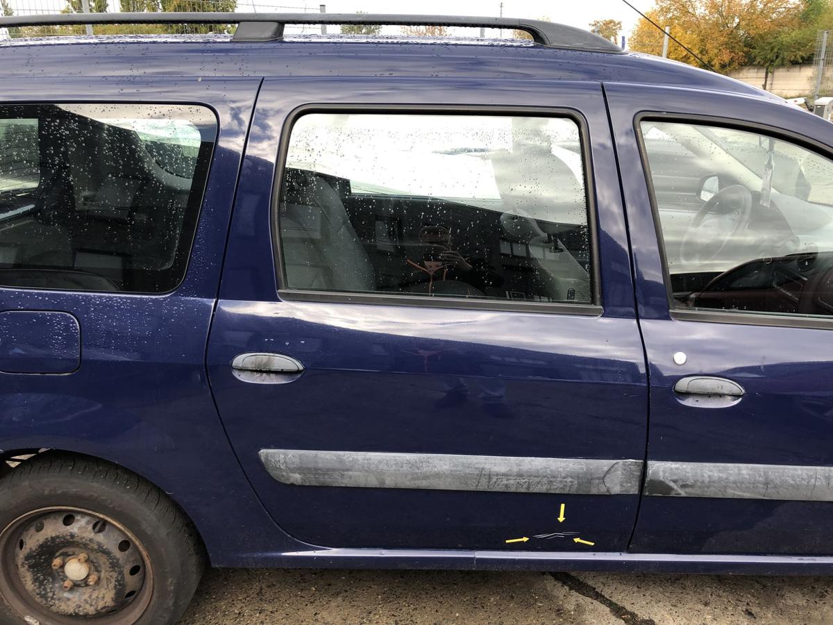 Dacia Logan MCV Tür hinten rechts Kombi Fondür kleine Dellen OV61H Blue Marine