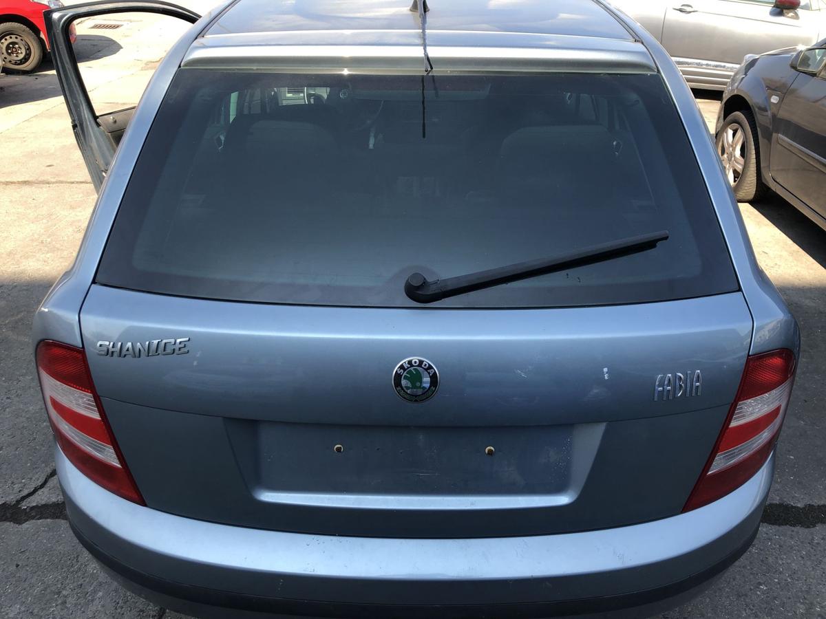 Skoda Fabia 6Y Heckklappe mit Heckscheibe vom 5 t&uuml;rer LF7U Stone Grey Metallic