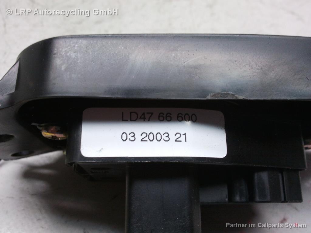 Mazda MPV LW BJ2003 Schalter Spiegelverstellung LD4766600