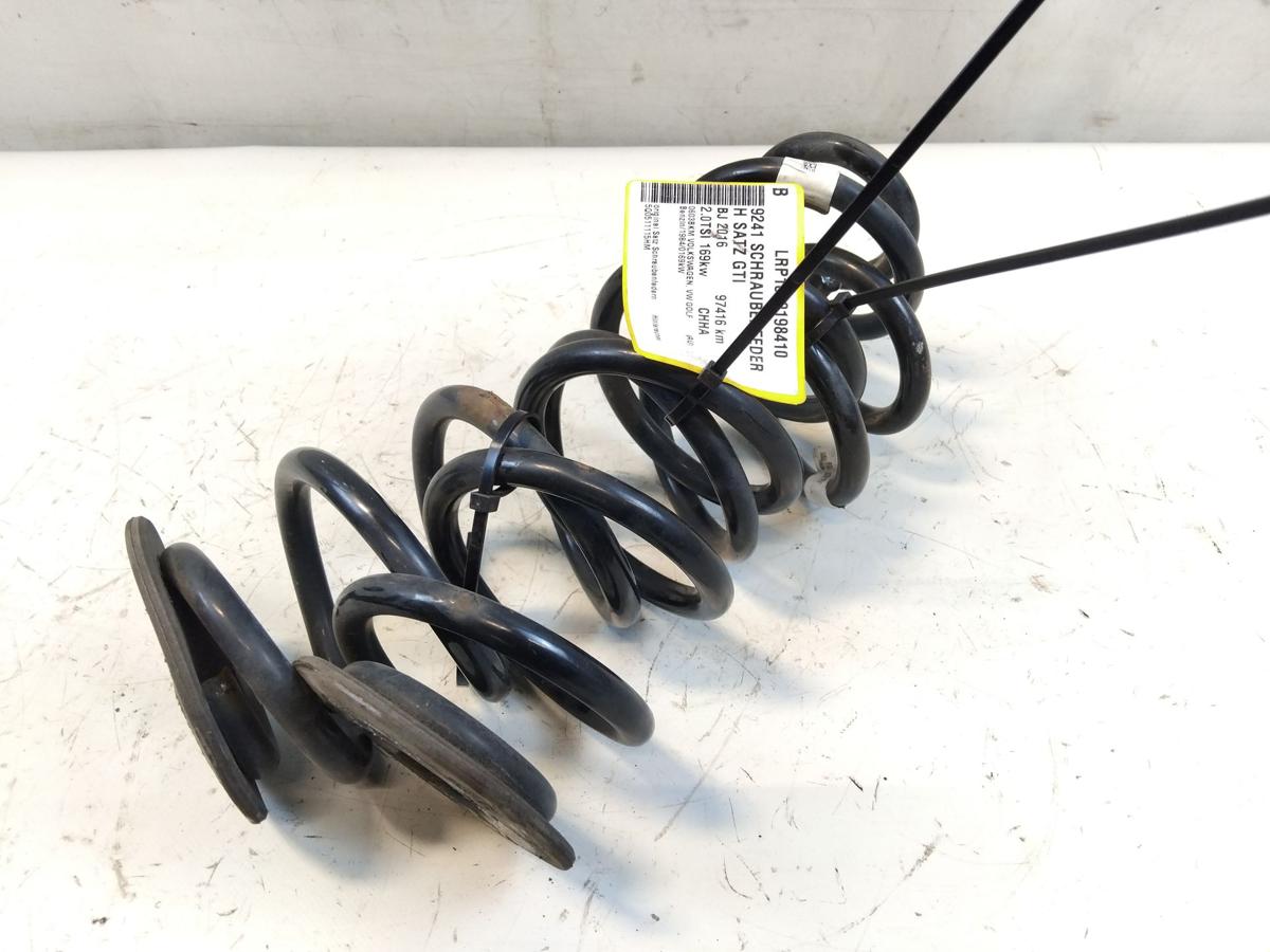 VW Golf 7 GTI original Satz Schraubenfedern Hinterachse 5Q0511115HM Bj.2016