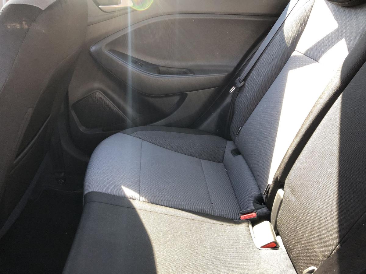 Hyundai i20 GB R&uuml;cksitzbank R&uuml;ckbank Sitzbank hinten 5 t&uuml;rig Isofix Stoff