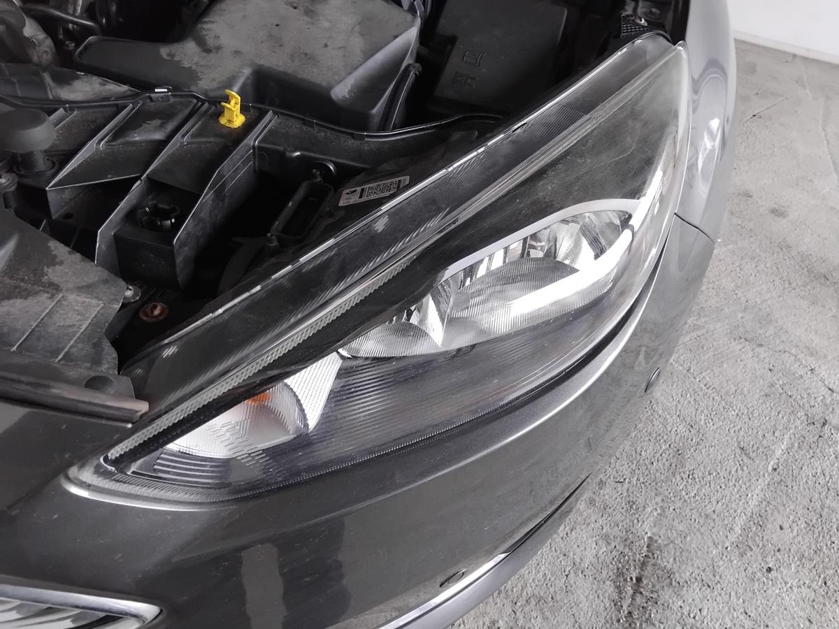 Ford Focus 3 Facelift orig Scheinwerfer links Halogen mit LWR Tagfahrlicht BJ15