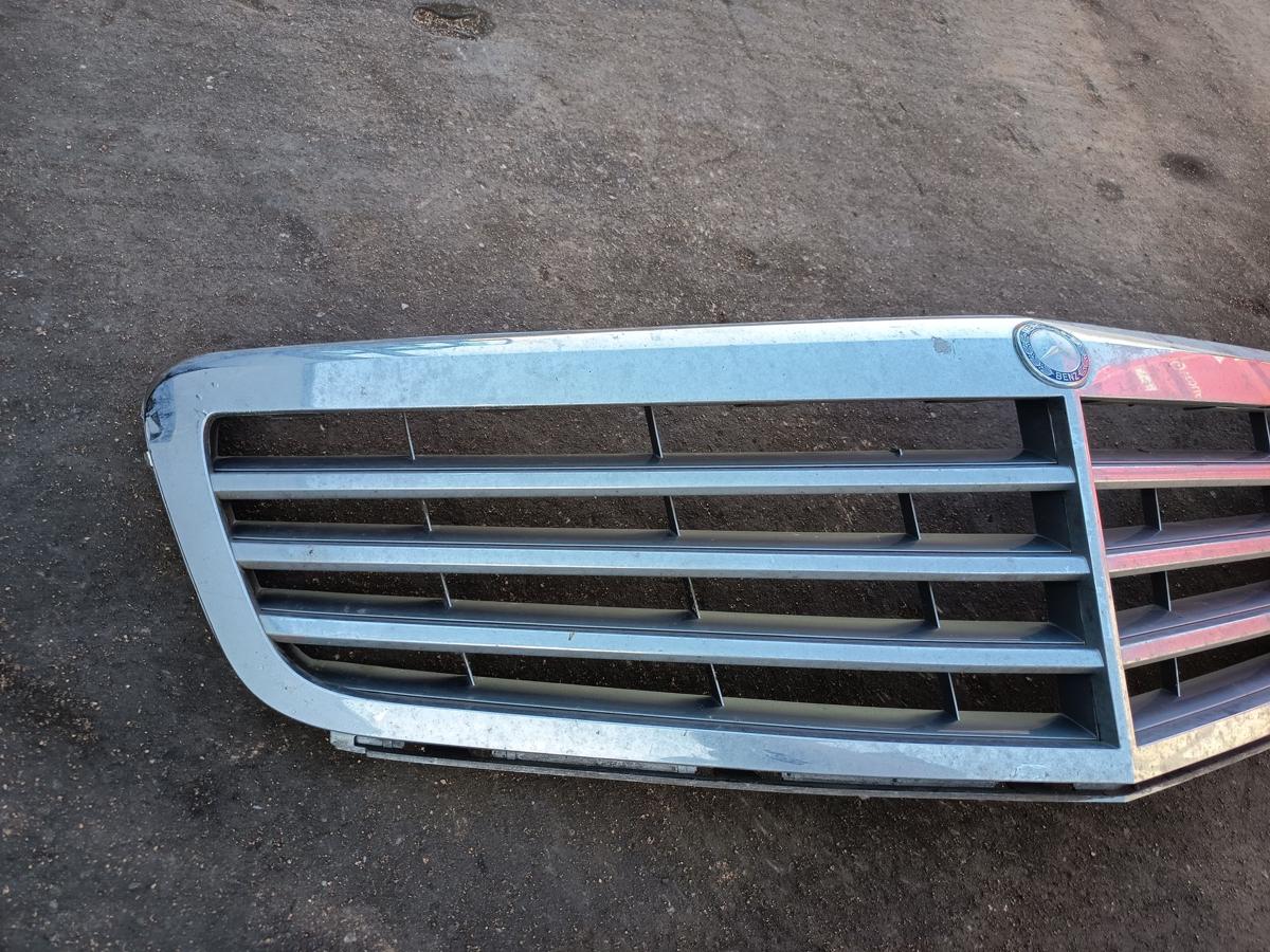 Mercedes S/W204 original K&uuml;hlergrill Frontmittelst&uuml;ck Chrom Bj 2009