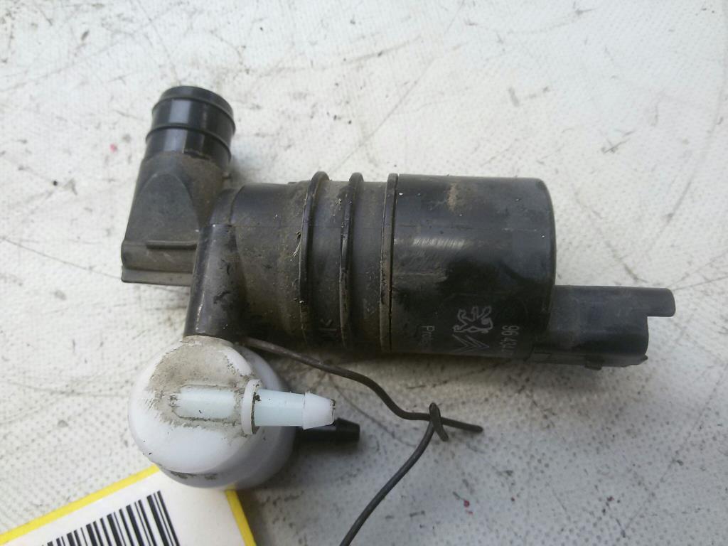 Citroen C5 3 RD 9643447980 Scheibenwaschpumpe Pumpe Waschanlage BJ2009