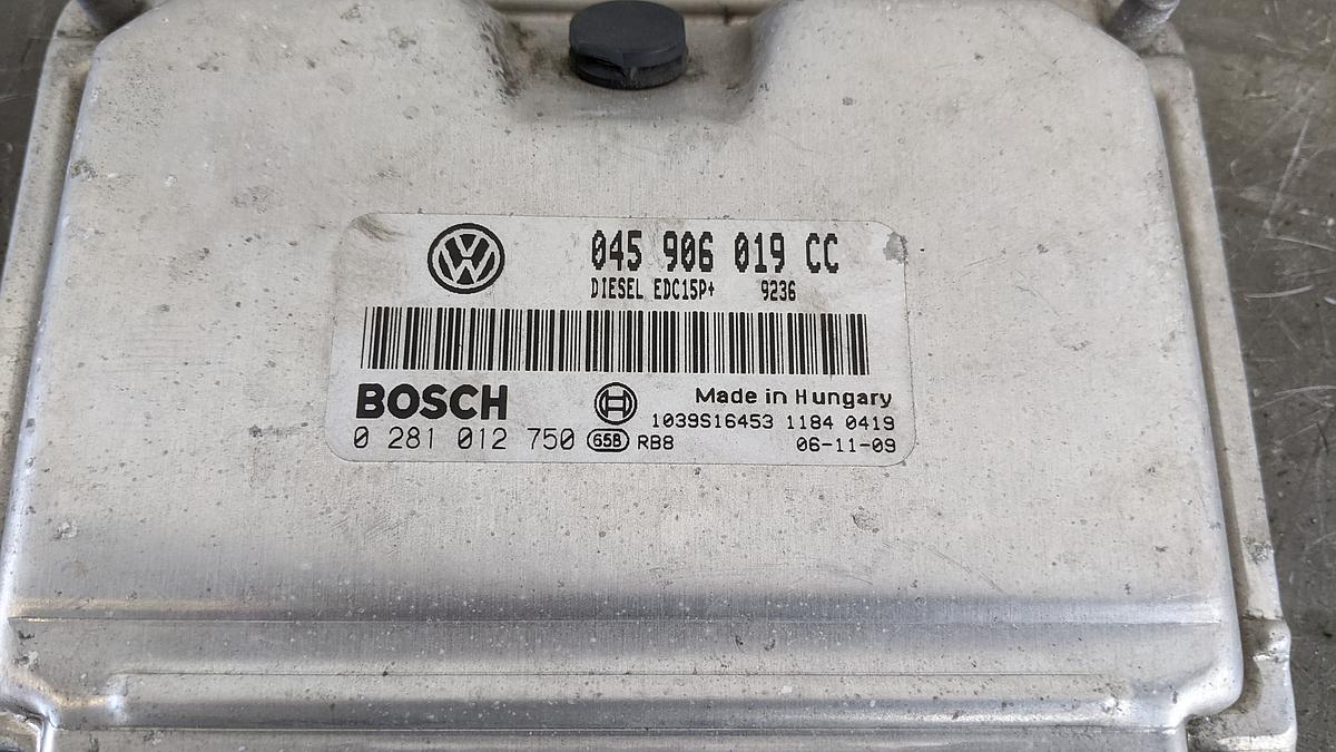 Motorsteuergerät Steuergerät Motor Einspritzung Diesel BNV Skoda Roomster 5J