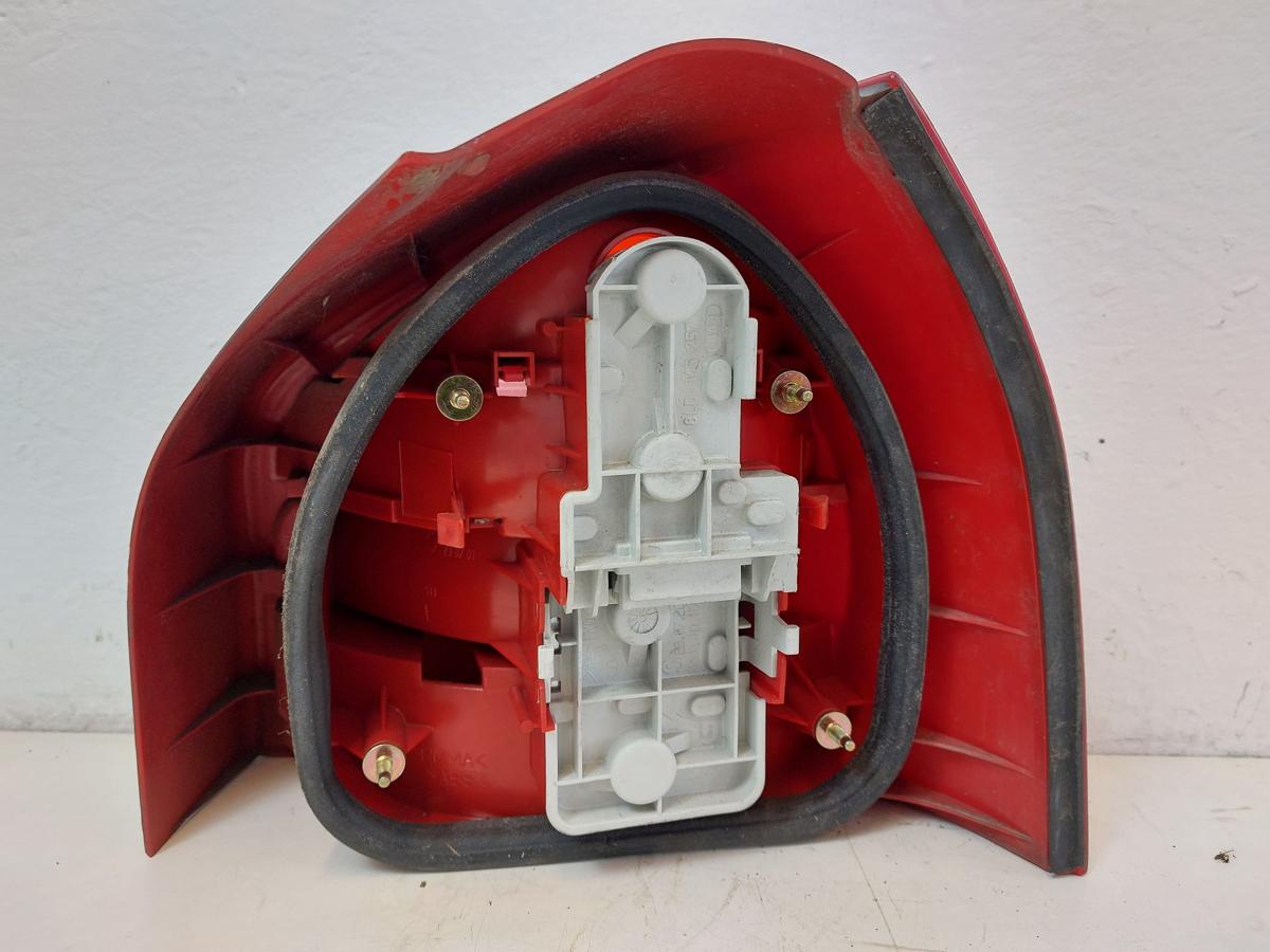 Audi A3 8L R&uuml;ckleuchte Schlussleuchte hinten links OE 3 T&uuml;rer bis Bj 2000