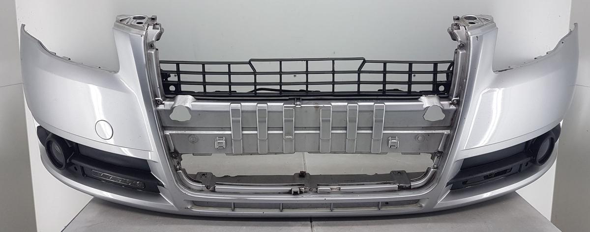 Audi A4 8E Stoßstange Stoßfänger vorn in lichtsilber LY7W Bj2006 A4 B7