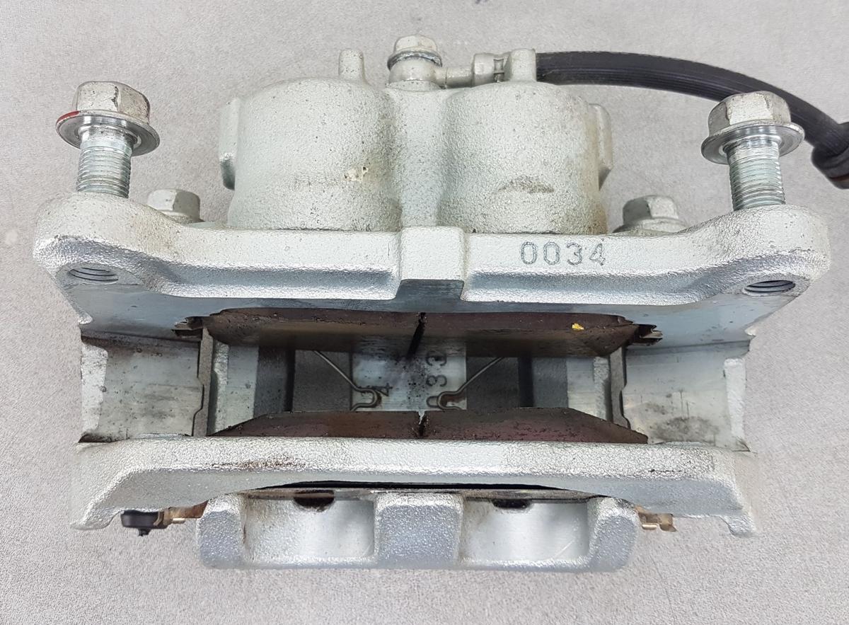 Mitsubishi Eclipse Cross Bremssattel vorn rechts Bj2023 2,4 72kw 4WD Allrad
