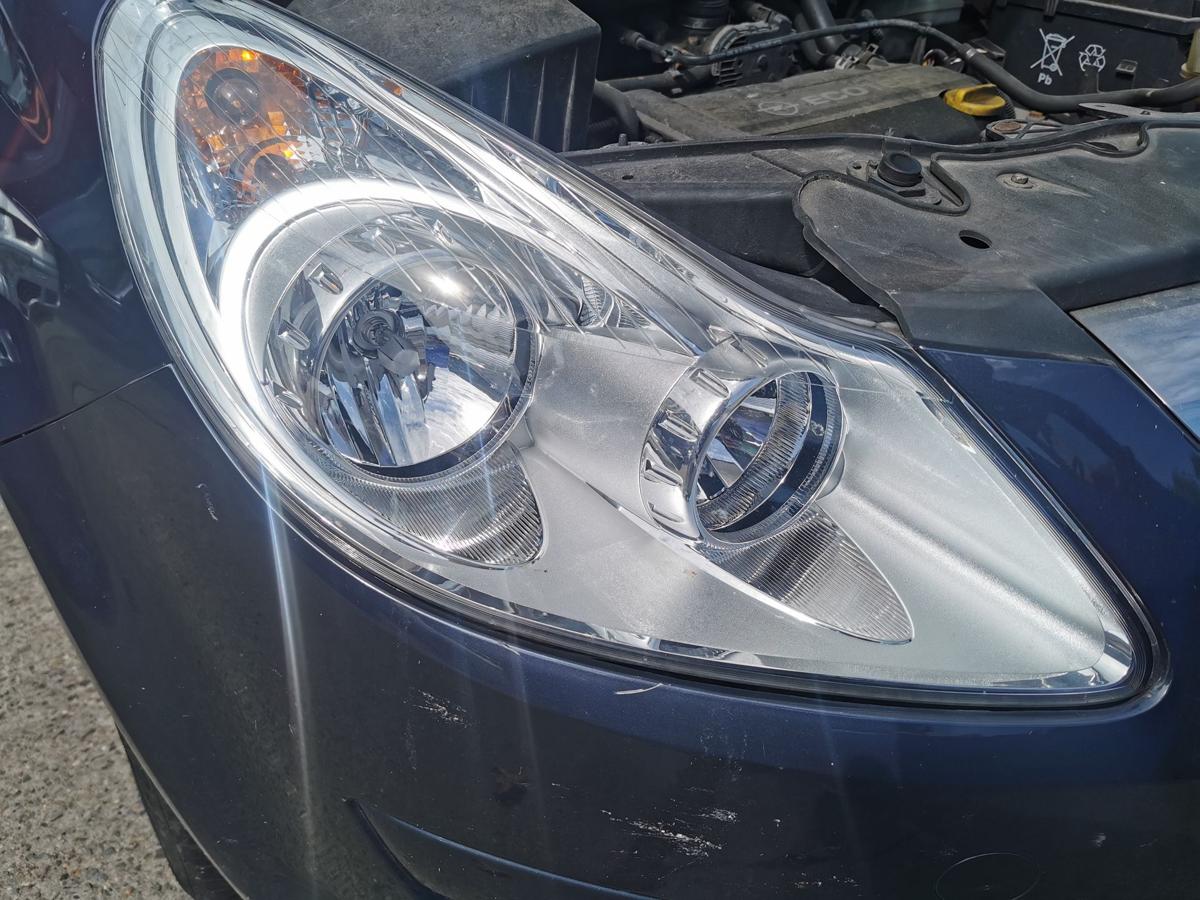 Opel Corsa D Scheinwerfer Frontscheinwerfer Hauptscheinwerfer vorn rechts