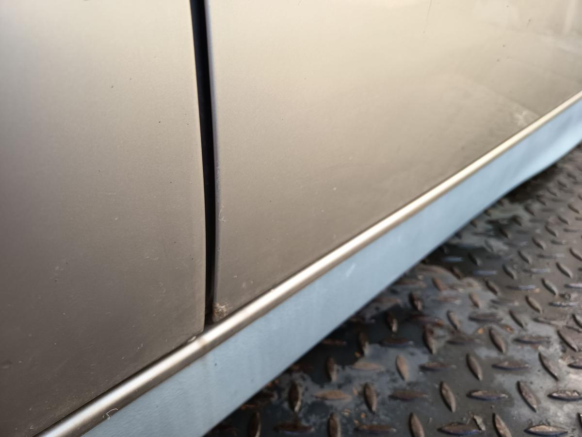 BMW 3er E36 Limousine original T&uuml;r vorn rechts Beifahrer 301 Kaschmirbeige Bj 92