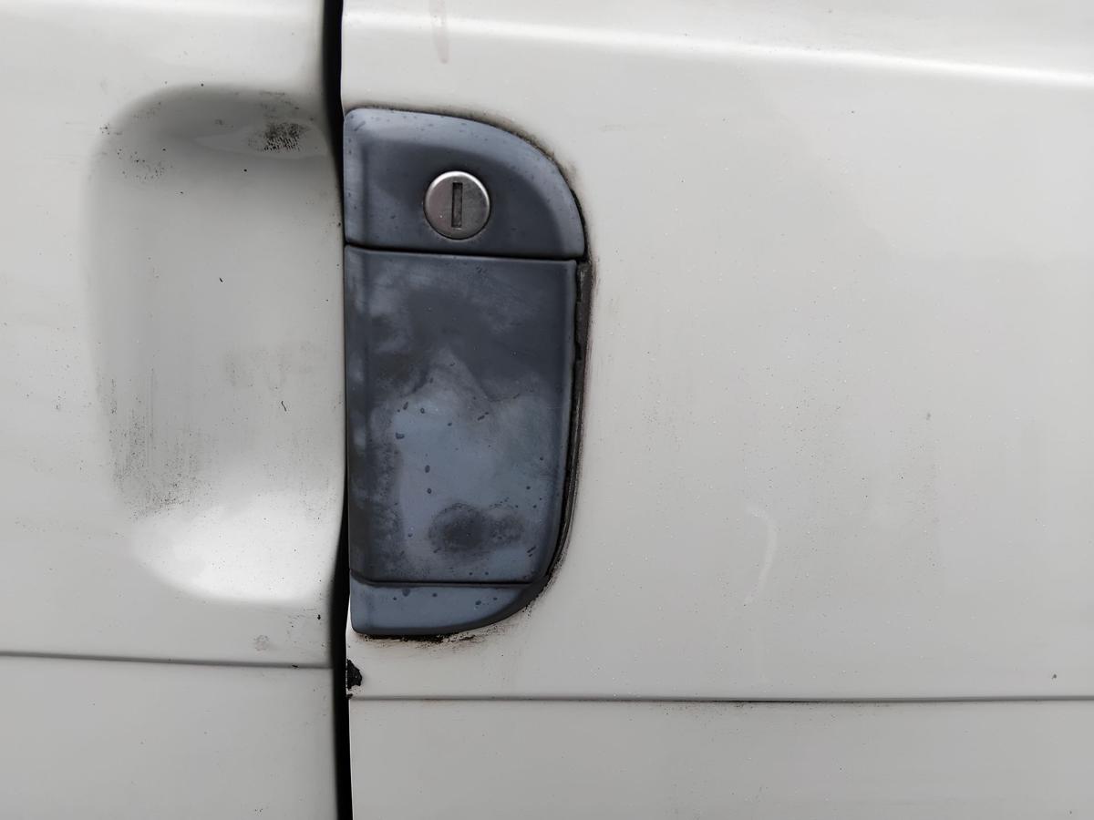 VW T4 Kombi Heckflügeltür hinten rechts L902 Grauweiss mit Scheibe BJ1998