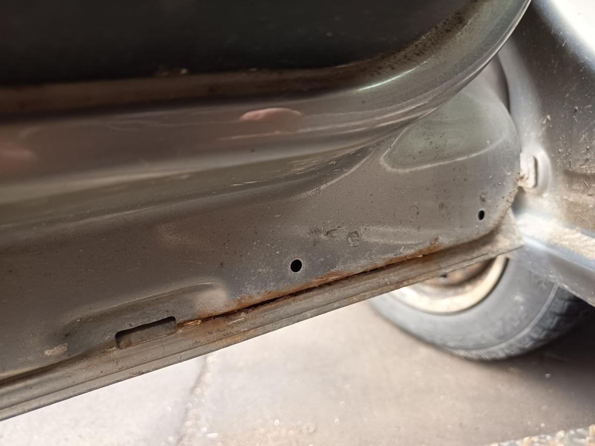 Opel Combo D original T&uuml;r vorne links GJM Grau Baujahr 2012