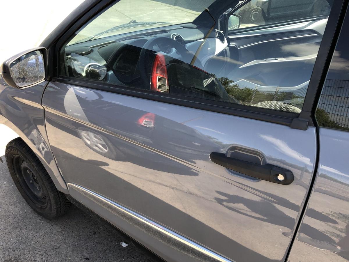 Aixam Minauto Access Modell 2021 Tür vorn links Fahrertür mit Scheibe elektrisch