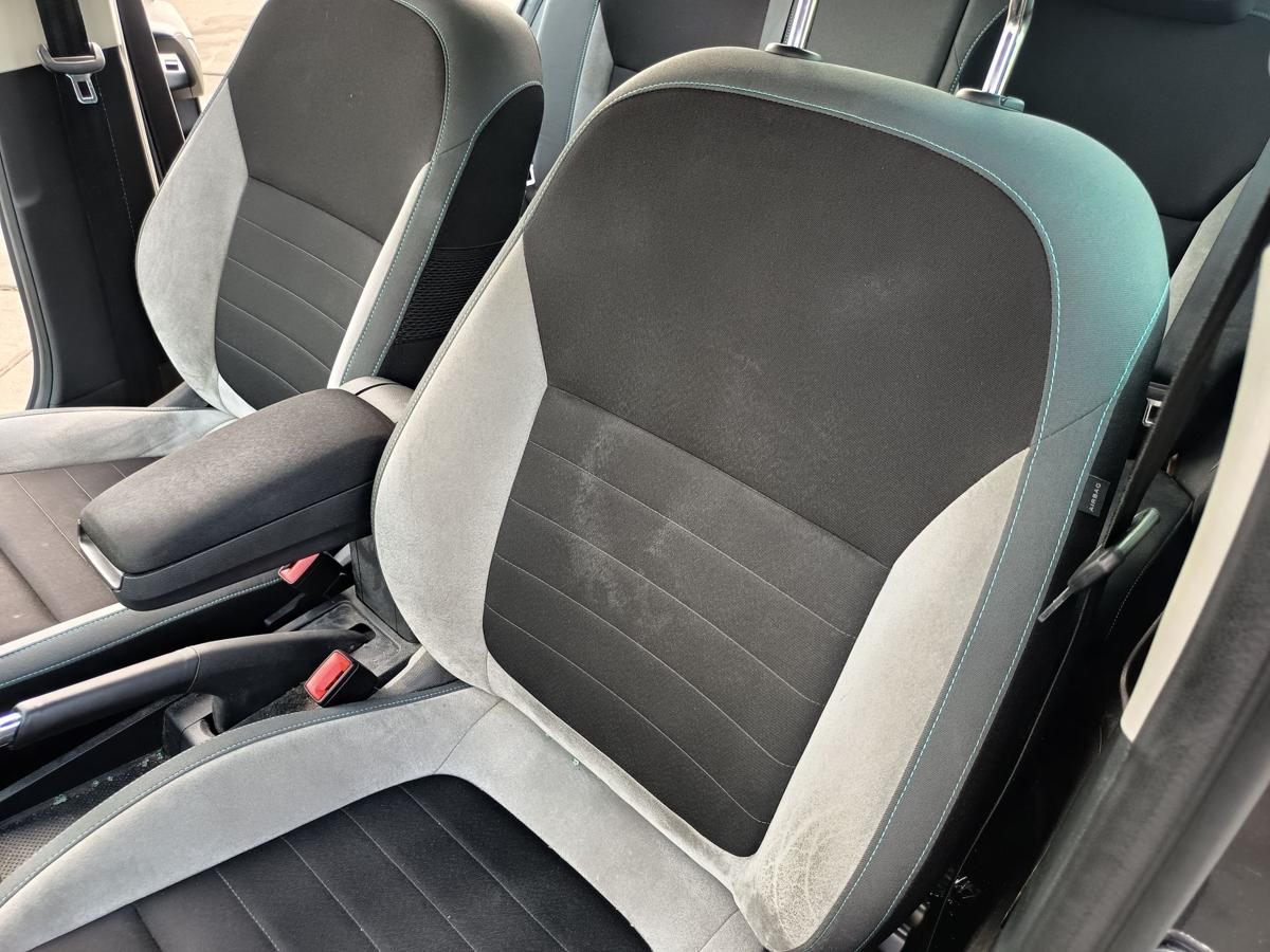 Skoda Fabia III NJ original Fahrersitz vorn links Stoff/Alcantara Bj 2015