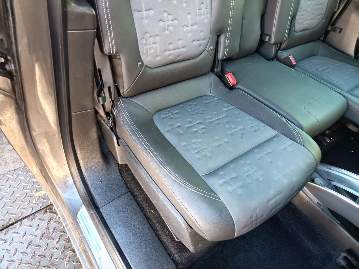 Opel Meriva B original Sitz hinten rechts Teilleder Baujahr 2012