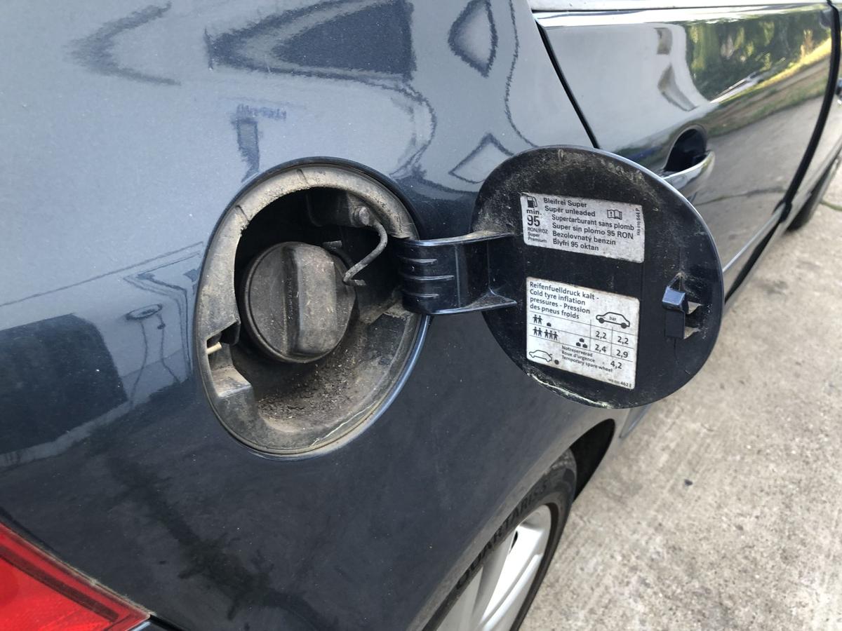VW Golf 5 V 1K Tankklappe Tankdeckel Tankverschluss 3/5 t&uuml;rer LC5F Blue Graphit
