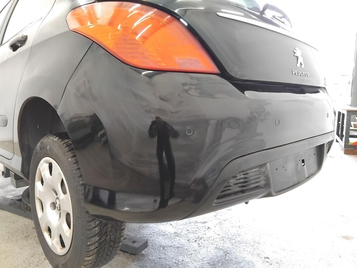 Peugeot 308 I Facelift orig.Sto&szlig;stange Sto&szlig;f&auml;nger hinten mit Parkhilfe BJ2011