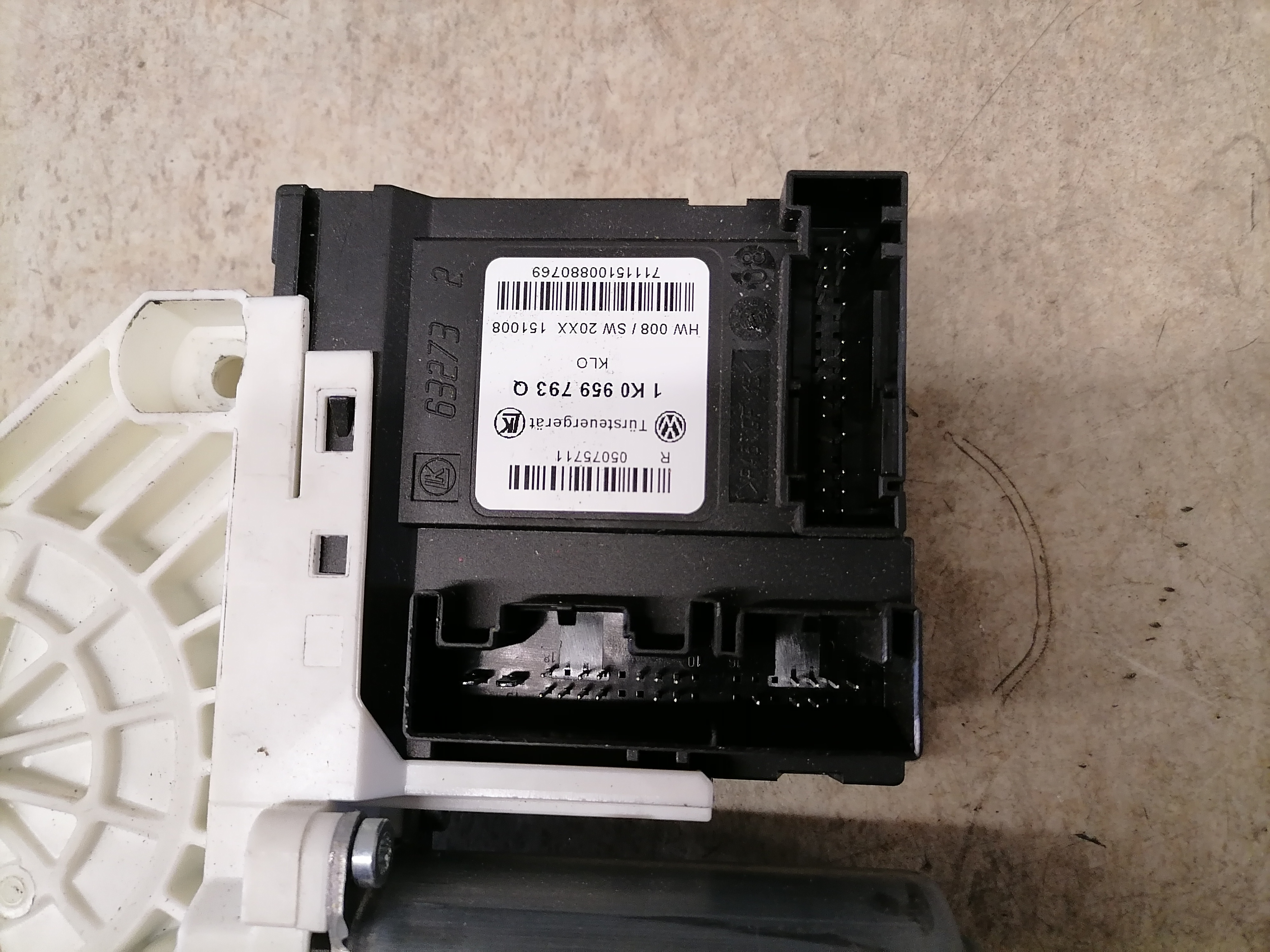 Golf 6 Vl Fensterhebermotor vorn vorne links 1K0959701AF 5 türer