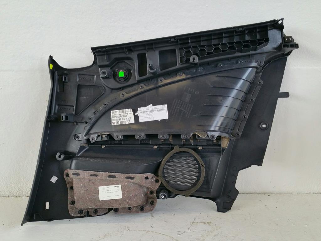 VW Scirocco 3 Bj.11 Leder Seitenverkleidung Rückbank links 1K8867043BC