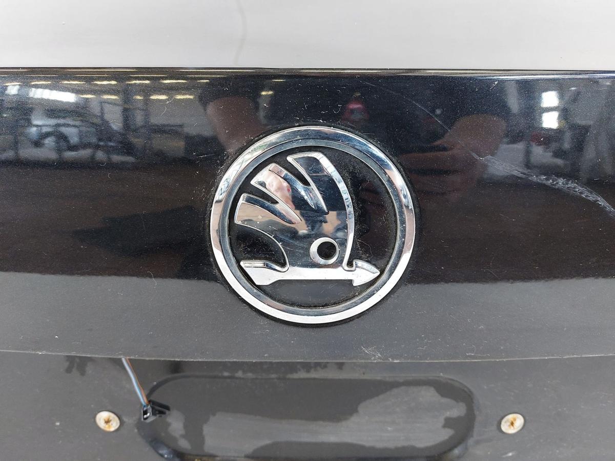 Skoda Rapid NH Fließheck Heckklappe Kofferraumklappe Kofferklappe LF9R Roh
