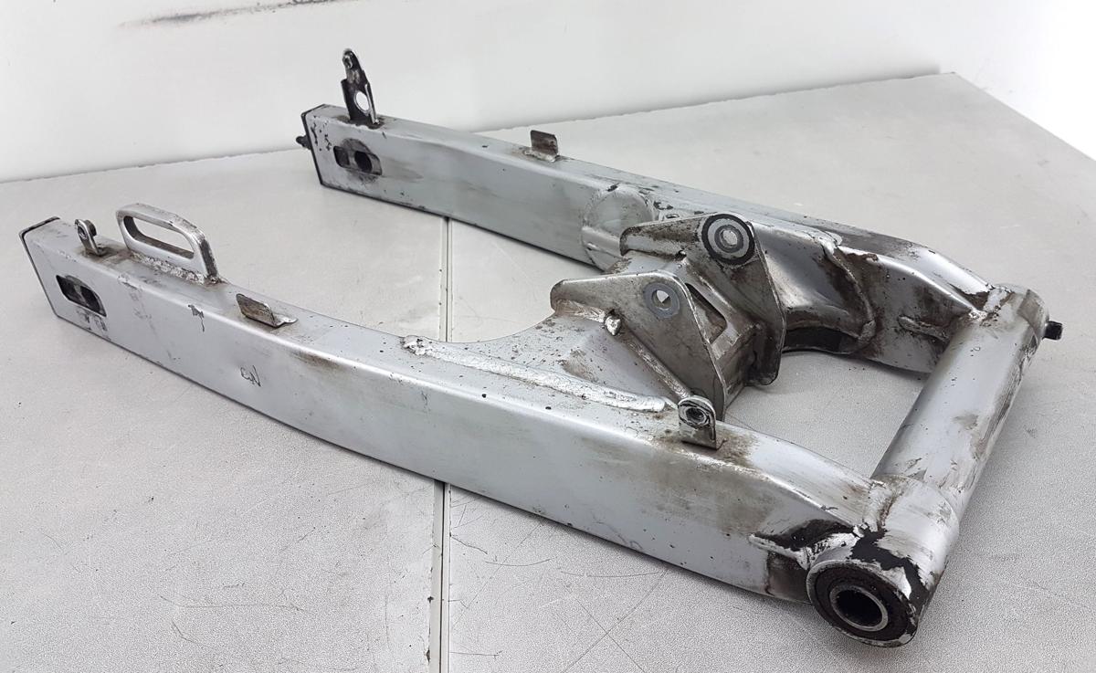 Honda CBR 600 F PC31 Hinterradschwinge Schwinge hinten Bj1998 Schwingarm