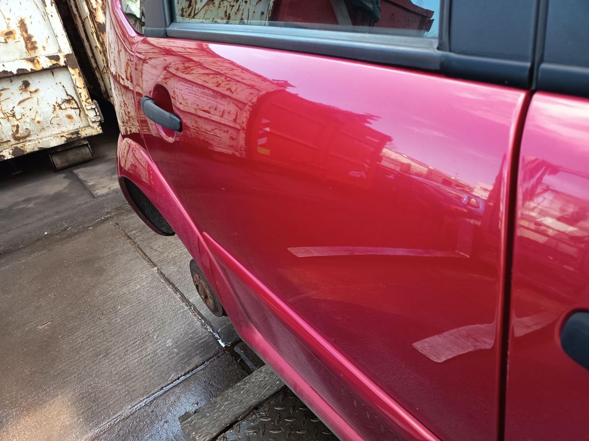 Citroen C3 original T&uuml;r hinten rechts Fond EKQ Luziferrot Bj 2007
