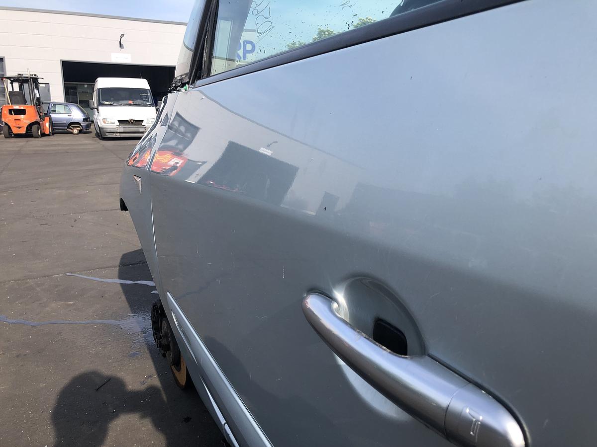 Renault Espace IV 4 orig Tür vorn links Fahrertür TEB64 Granitsilber Bj 04