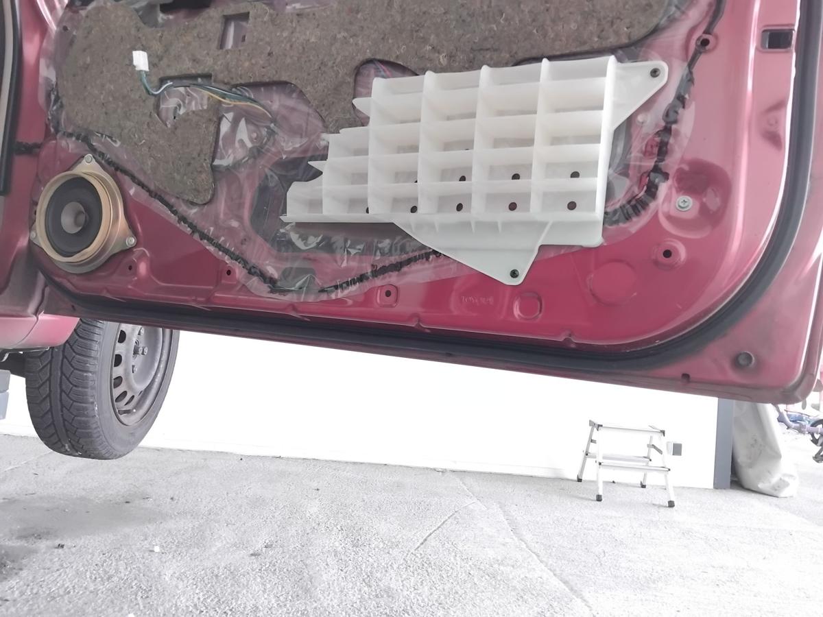 Toyota Corolla E11 Compact Tür vorn rechts Beifahrertür 3-türig BJ1997