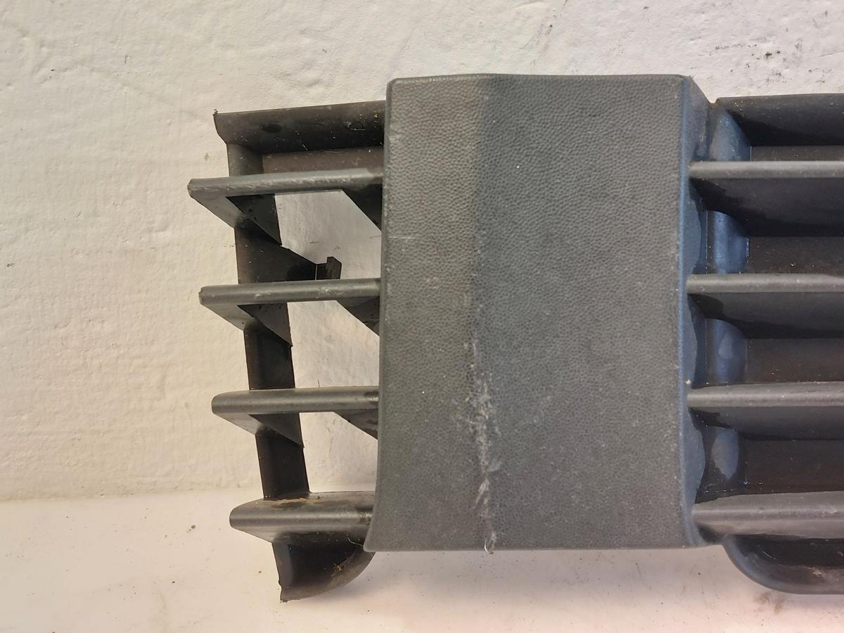 VW Passat 3BG B5 Lüftungsgitter Gitter Abdeckung Stossfänger vorn links für NSW