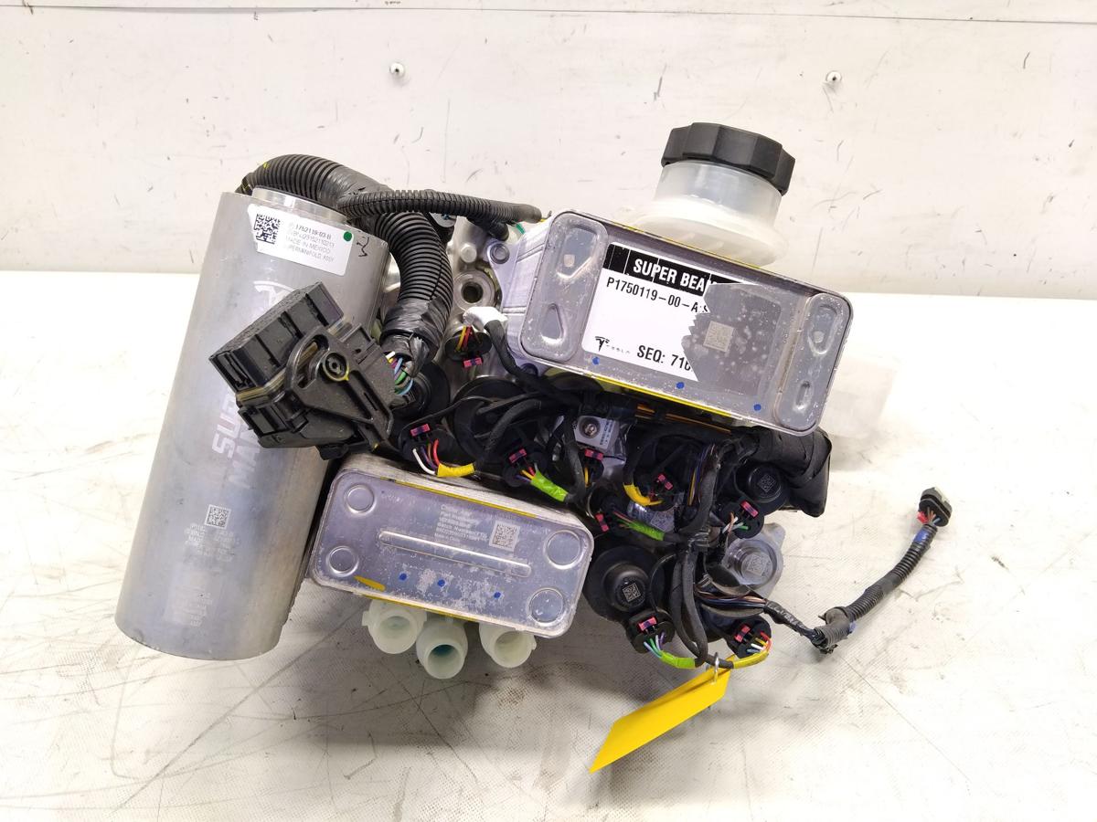 Tesla Model S Facelift original Wärmtauscher Super Manifold 1523007-00-F Bj.2023