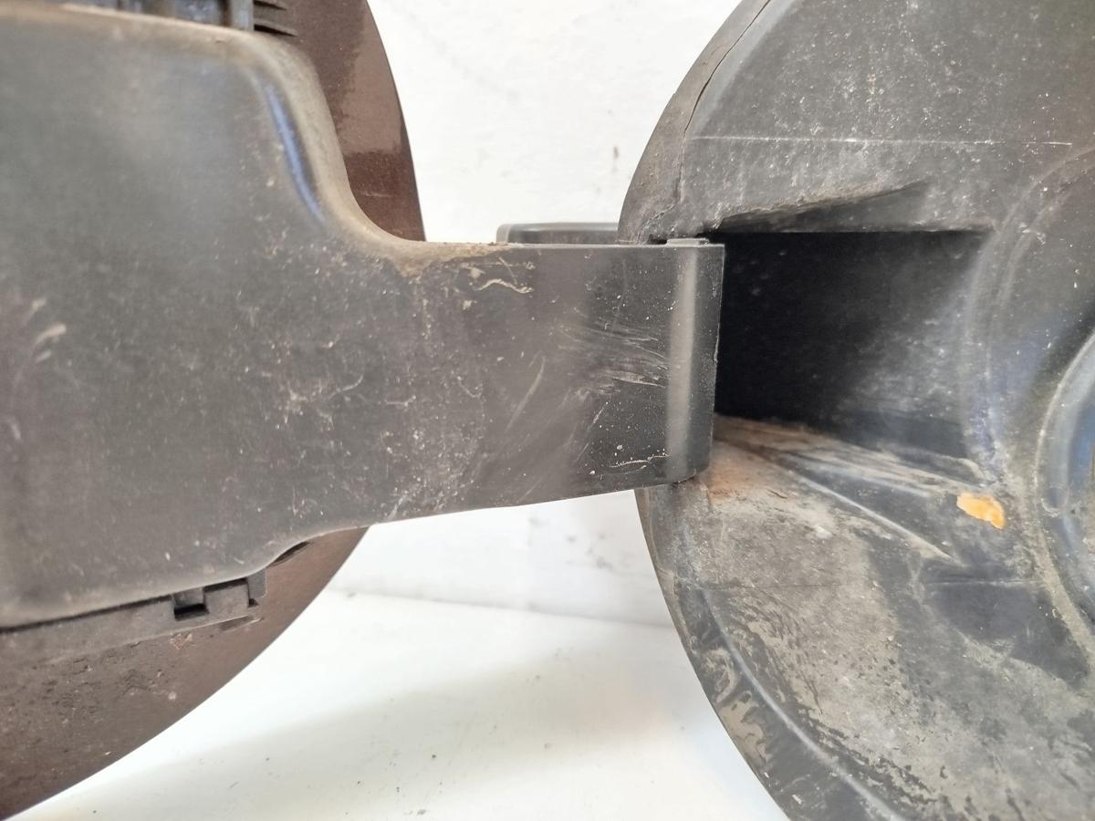 Peugeot 2008 I CU Tankklappe Tankdeckel Tankverschluss ETV Braun Makaha