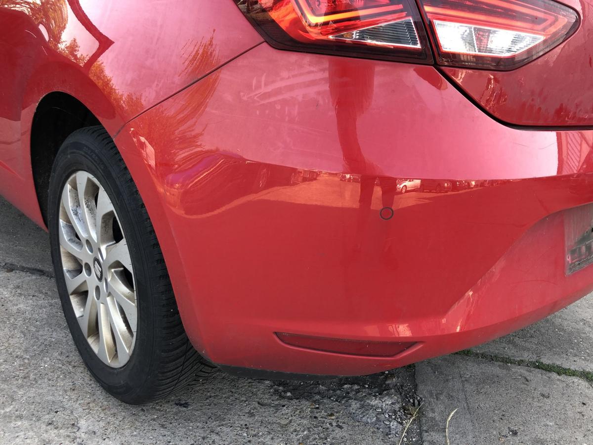 Seat Leon 5F Sto&szlig;f&auml;nger hinten Hecksch&uuml;rze f&uuml;r 3 und 5 t&uuml;rer LS3H Emocion Rot
