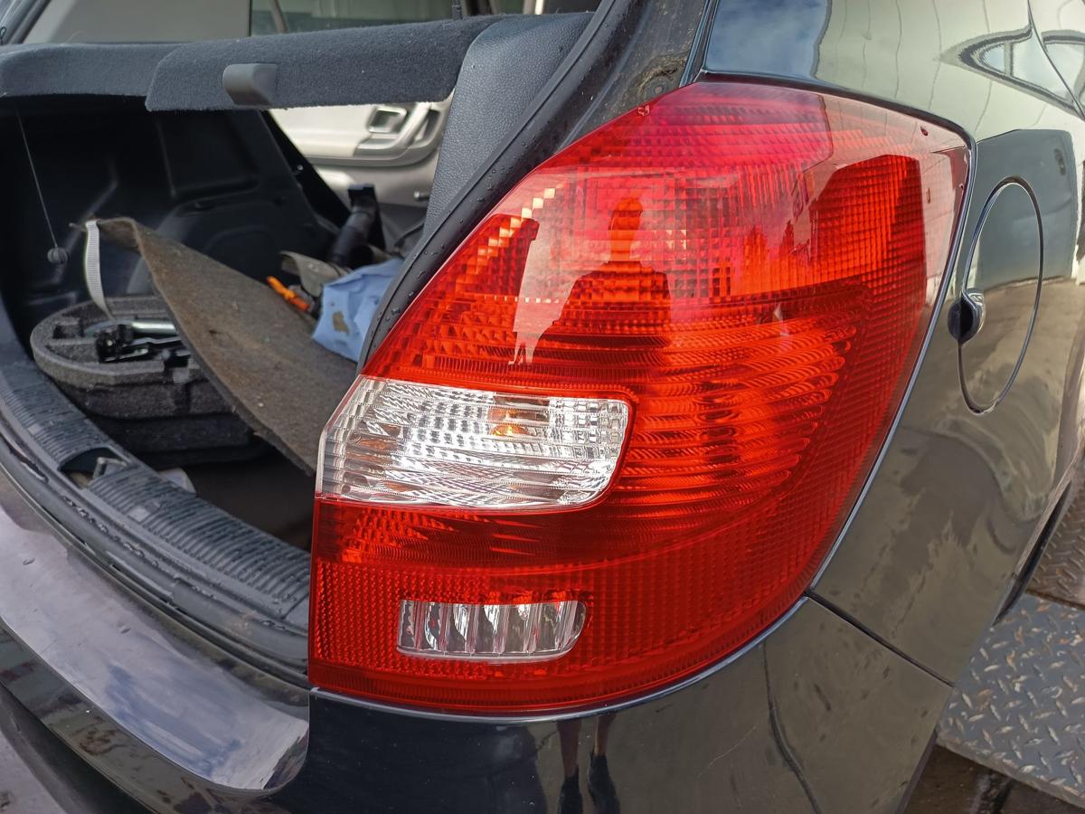 Skoda Fabia II 5J original Rückleuchte rechts Heck/Schluss/Licht Bj 2012