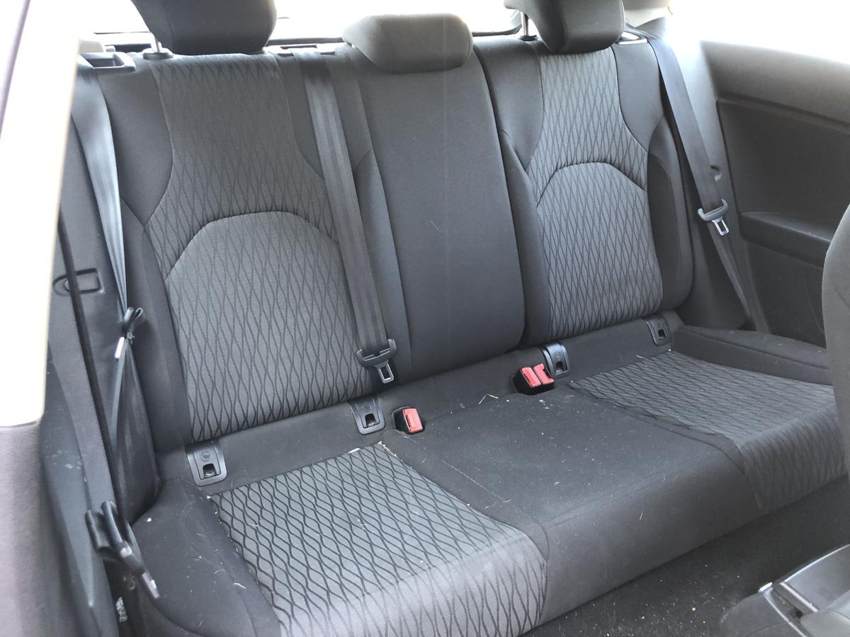Seat Leon 5F R&uuml;cksitzbank R&uuml;ckbank Sitzbank Isofix hinten nur 3 t&uuml;rer