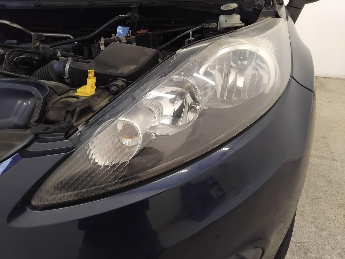 Ford Fiesta JA8 original Scheinwerfer links schwarz Halogen mit LWR BJ2011
