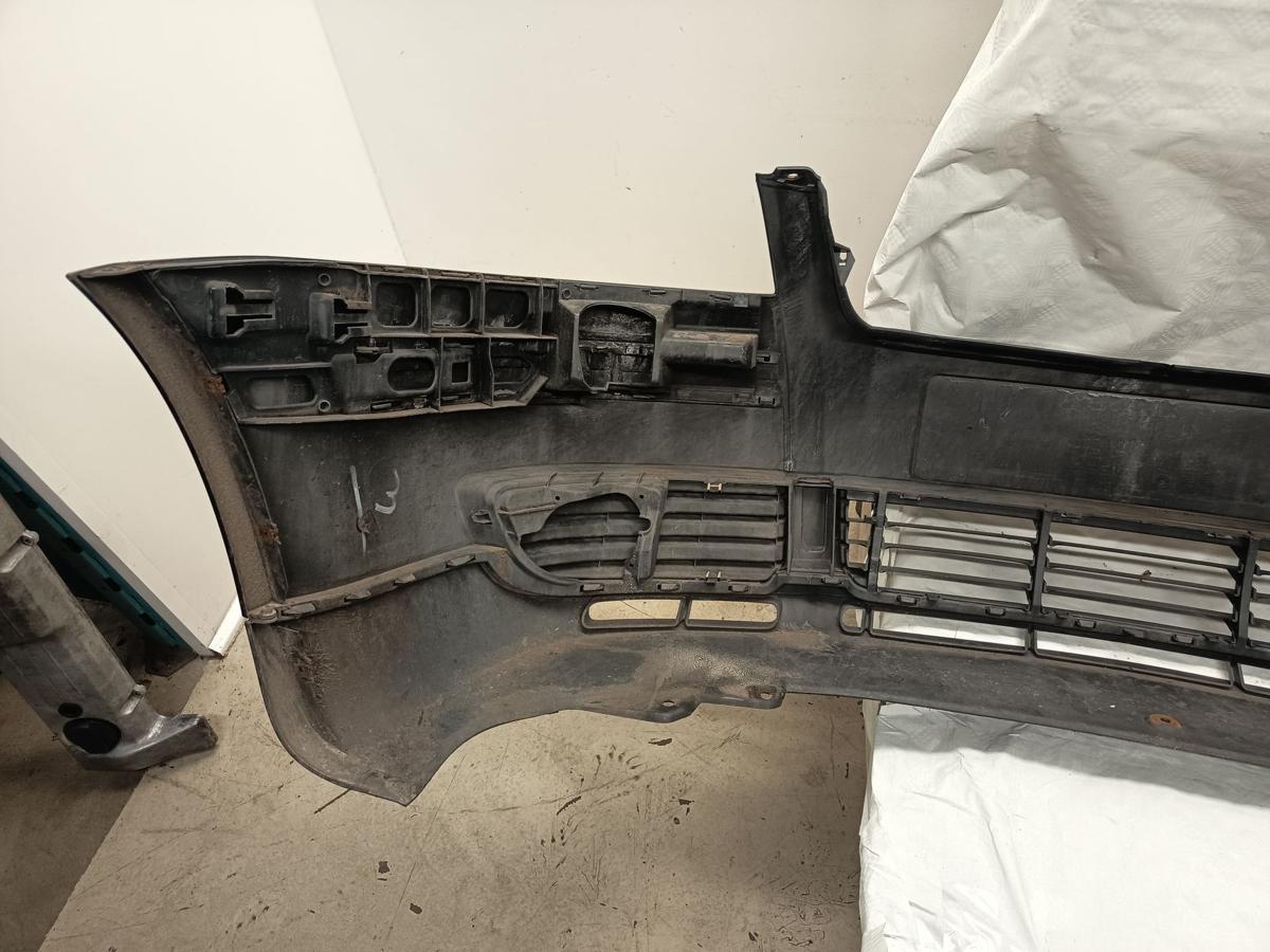 VW Passat 3B6 original Sto&szlig;stange vorne L041 Brilliantschwarz Bj 2000