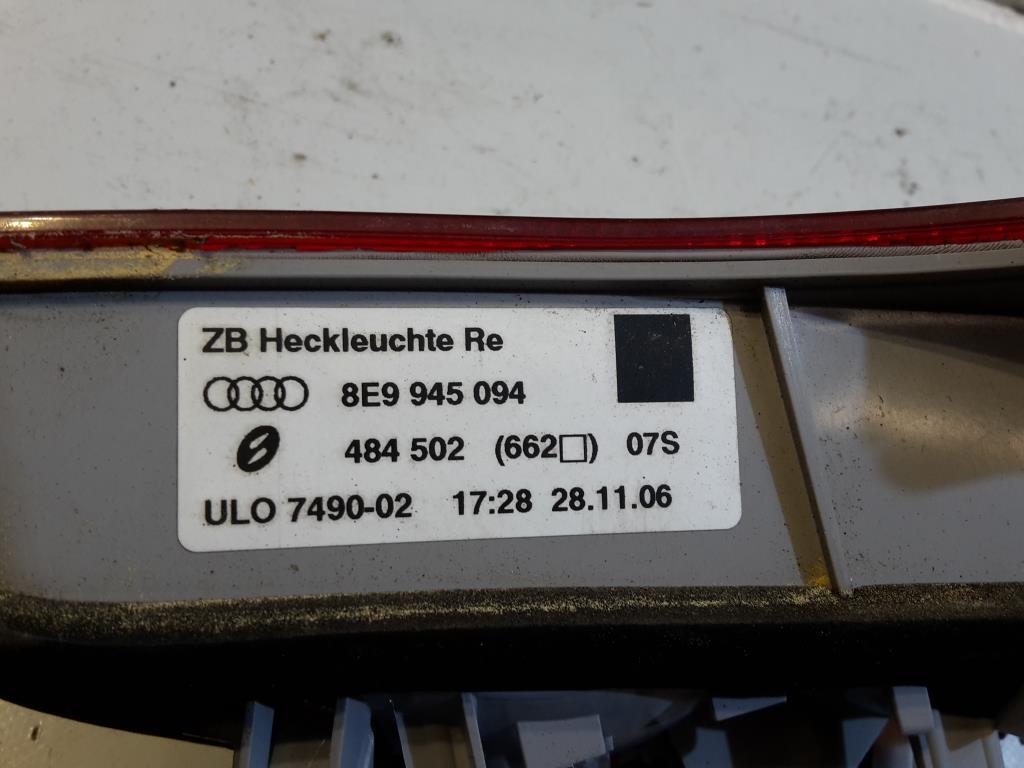 Audi A4 8E B7 Avant BJ 2006 Rücklicht rechts innen Rückleuchte Heckleuchte 8E9945094