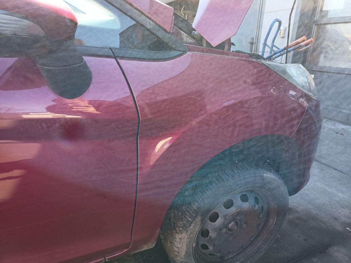 Ford Fiesta MK7 original Kotfl&uuml;gel rechts Hot Magenta vor Facelift Bj 2009