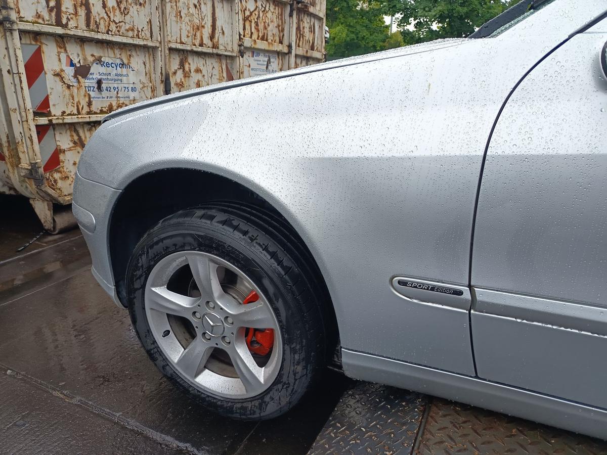 Mercedes CL203 Coupe orig Kotflügel links 775 Silber Bj 2006