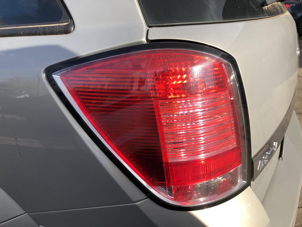 Opel Astra H Caravan Rückleuchte links Rücklicht Heckleuchte Kombi Schlusslicht