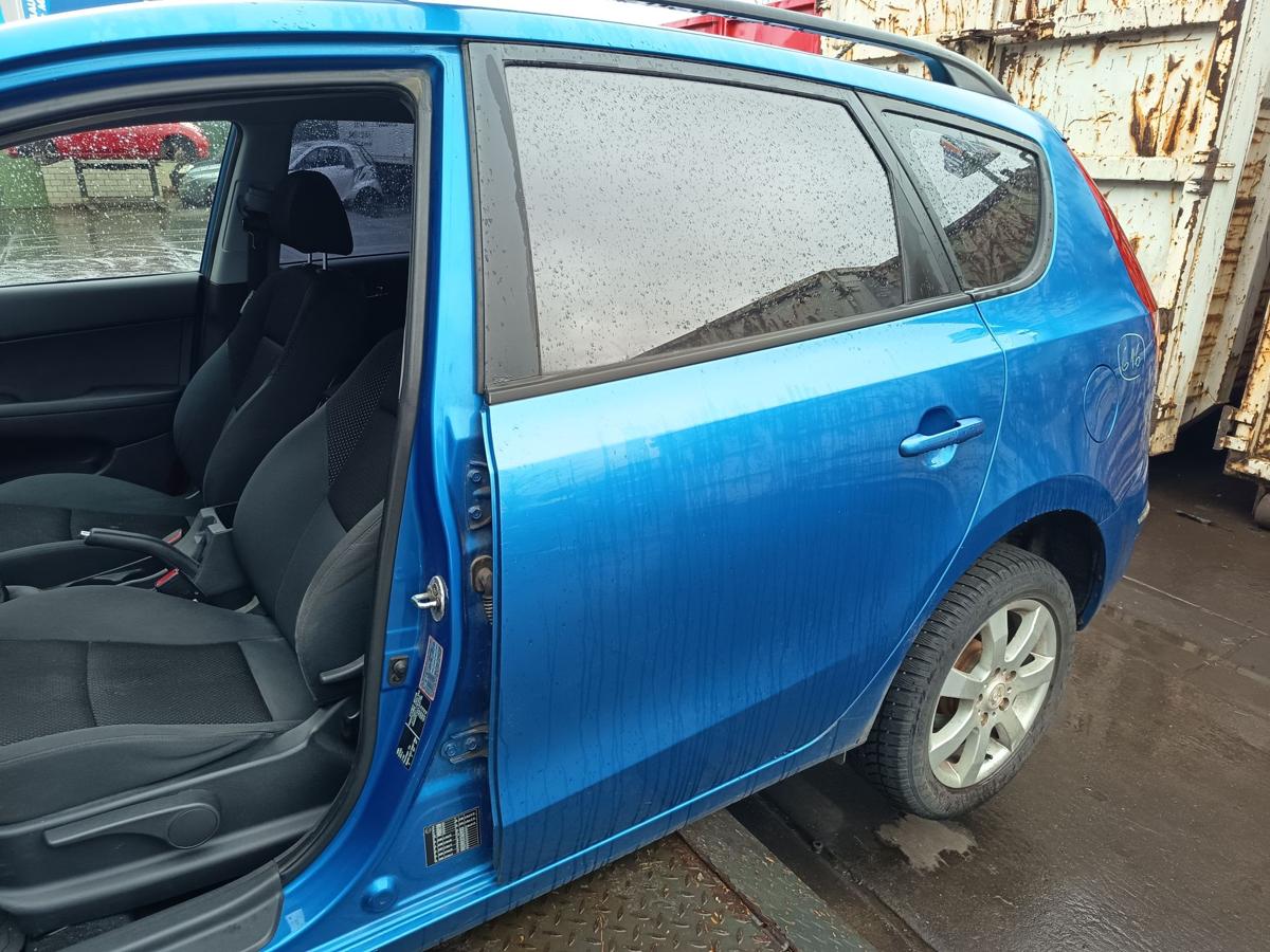 Hyundai i30cw FD original T&uuml;r hinten links Fond BV Vivid blue Bj 2010