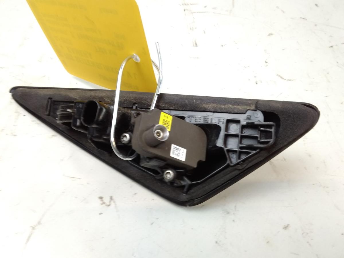 Tesla Model S Facelift original Seitenblinker vorn links mit Kamera Bj.2023