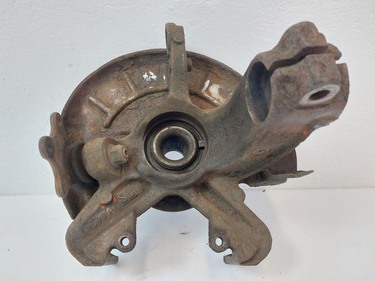 Seat Ibiza 6L Achsschenkel Radlagergeh&auml;use vorn links feste Halter Bremsbel&auml;ge