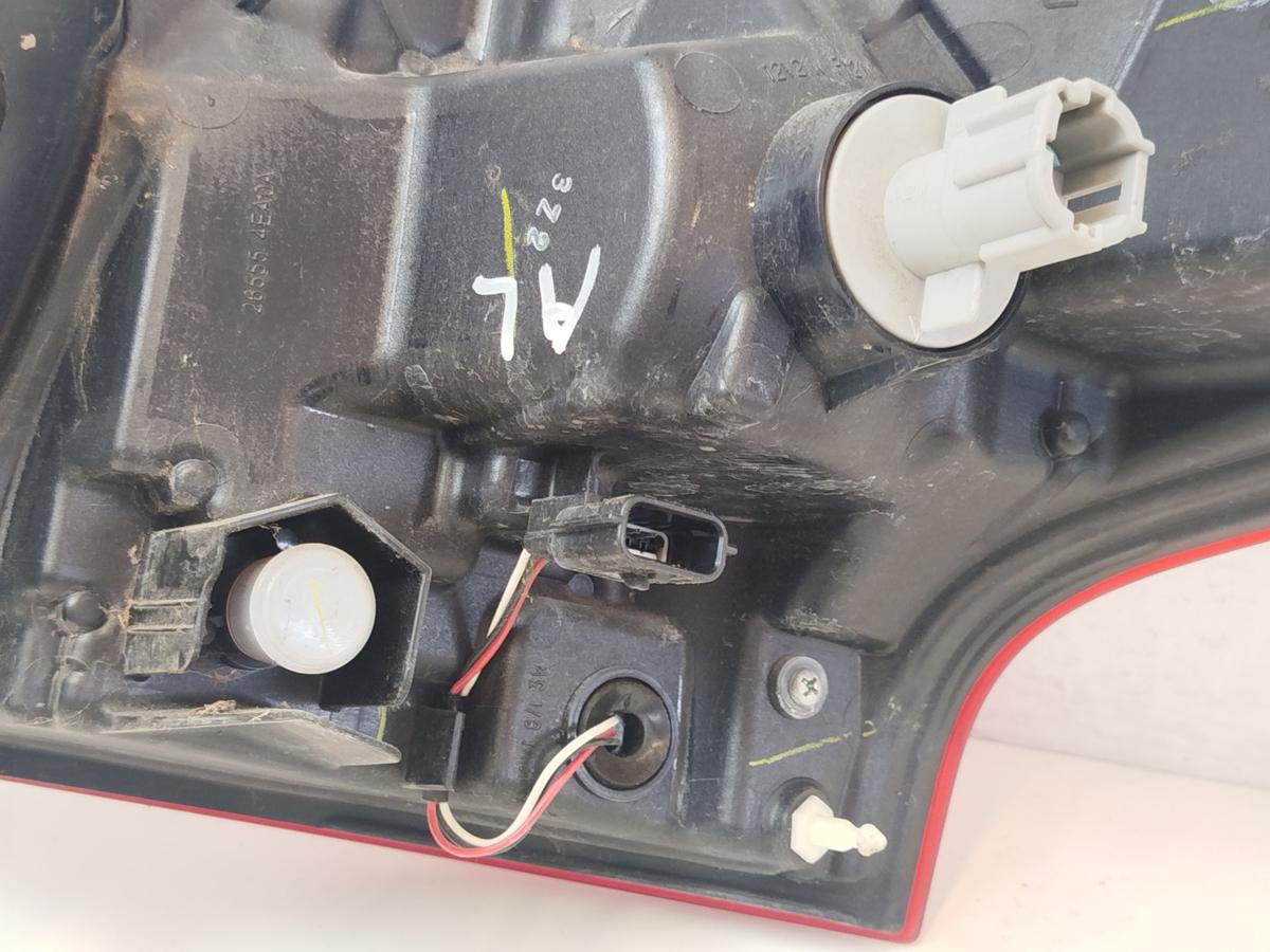 Nissan Qashqai J11 R&uuml;ckleuchte links au&szlig;en Heckleuchte Au&szlig;enecke bis 2017