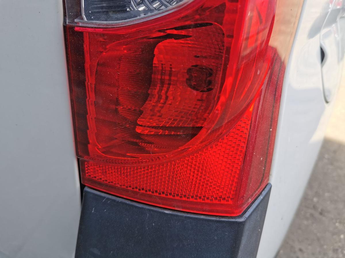 Peugeot Bipper A Rückleuchte Schlussleuchte Rücklicht Lampe hinten rechts