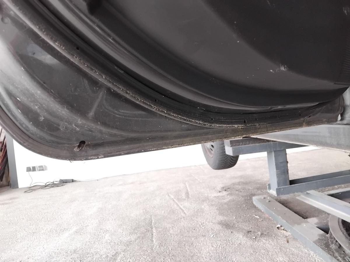 Toyota Verso-S T&uuml;r hinten links 1G3 magneticgrey BJ2013